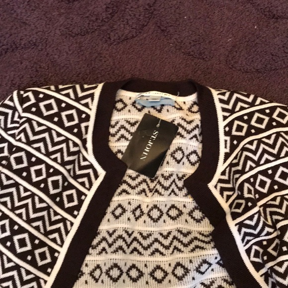 NWT St. John Cardigan - Picture 7 of 8